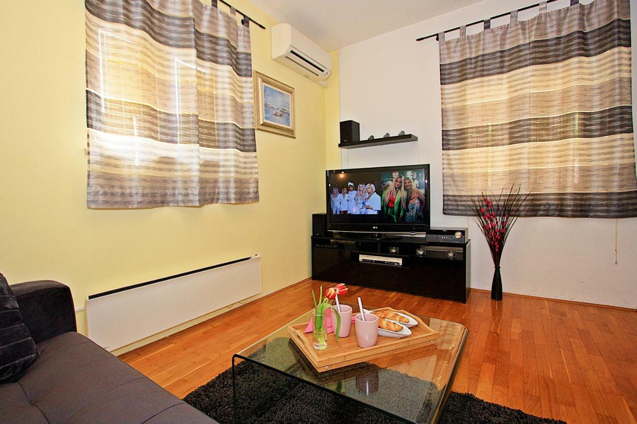Sweet Apartment Marijana Supetar Kültér fotó